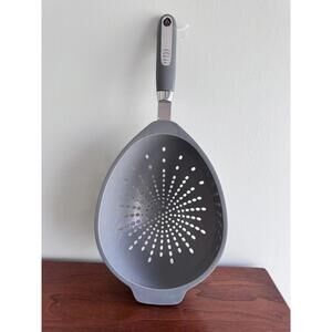 Unbranded Plastic Colander Strainer Bowl w Handle Navy Blue Large-pasta scoop